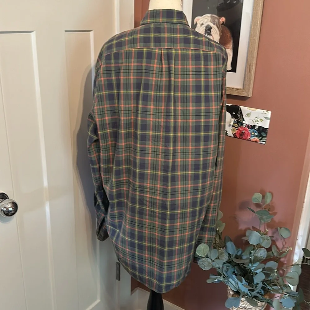 J.Crew Men’s plaid green blue 100’s 2-ply yarns Classic XL button down shirt